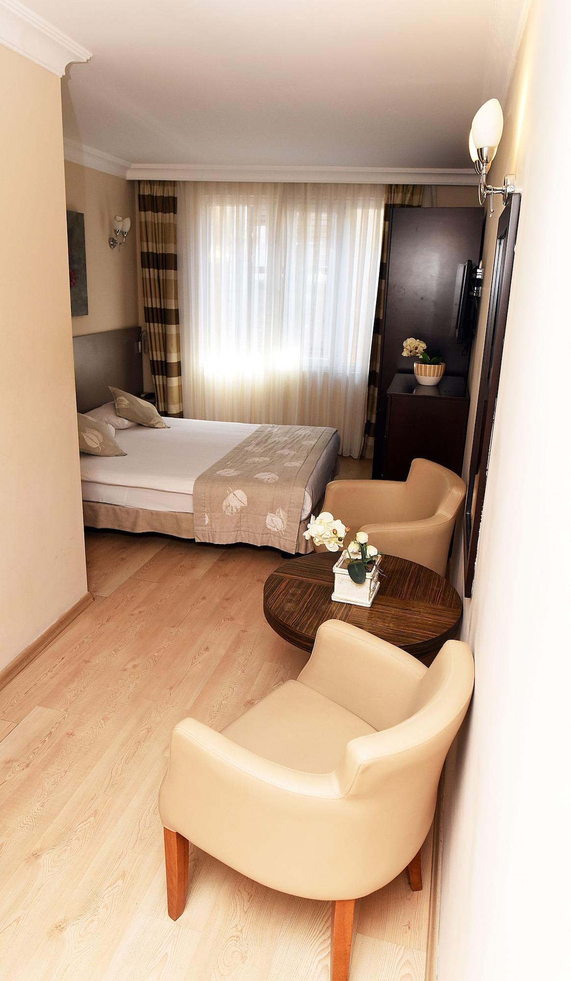 Marine House Boutique Hotel Adalar Bagian luar foto